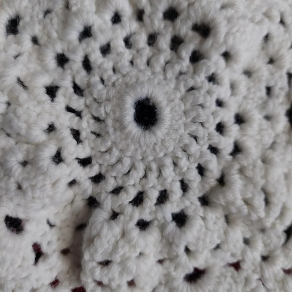 Floral 90s Crochet Decor